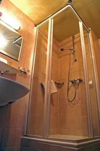 Hotel Corona Fráncfort del Meno Habitación foto